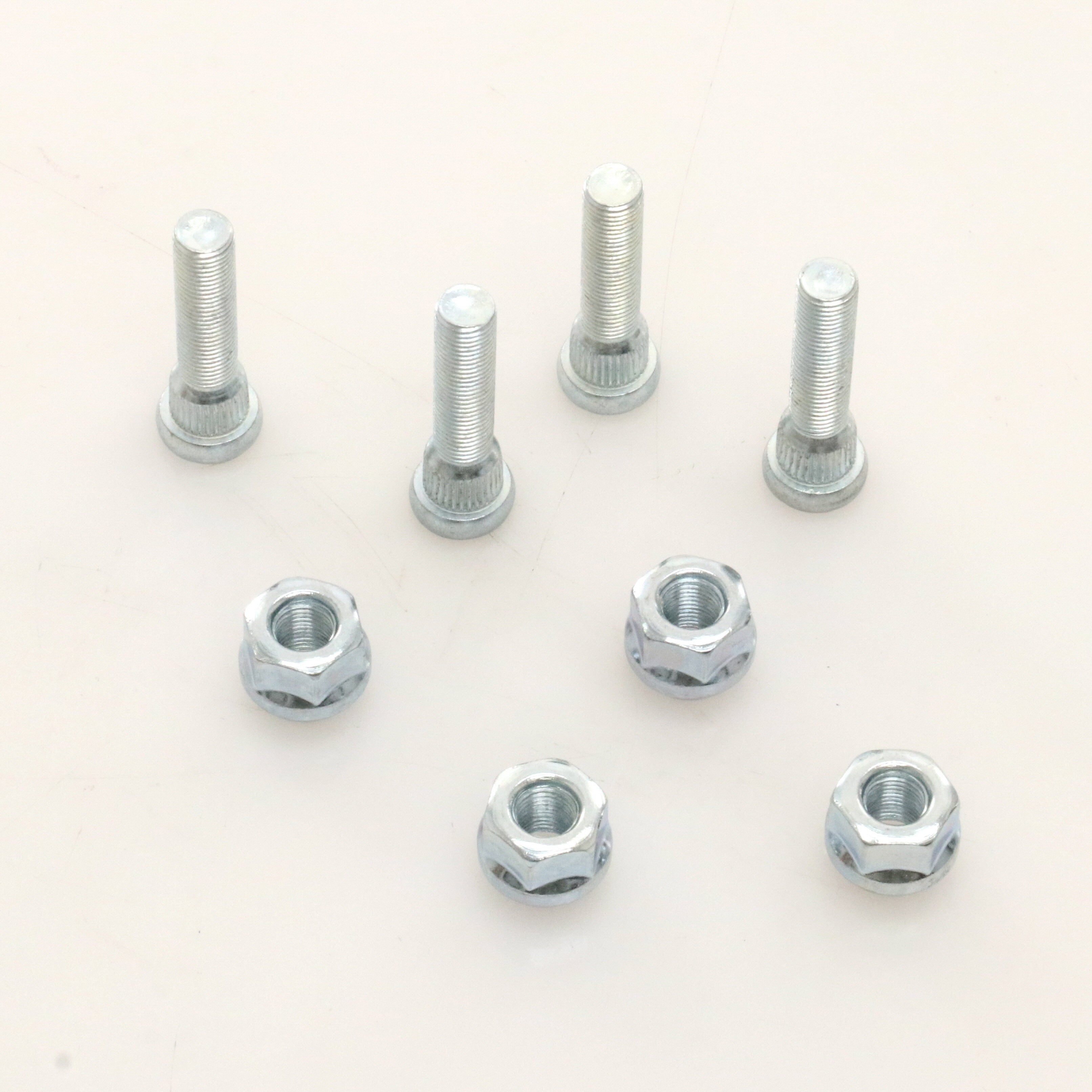 Bronco Replacement Studs & Nuts for Wheel Spacers, 4pk