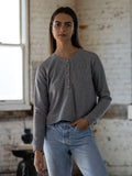 Haut gaufré brossé à manches longues TEAMLTD pour femme (Liquidation)