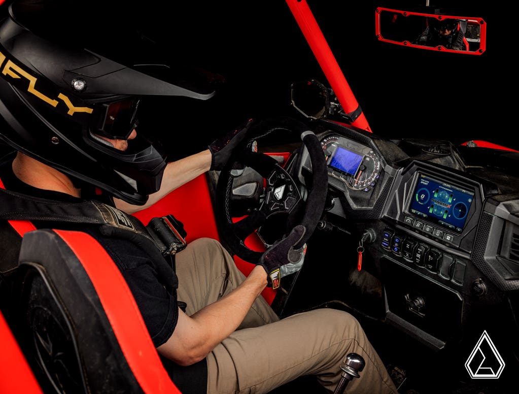 Volant UTV en suédine 350R de marque Assault Industries