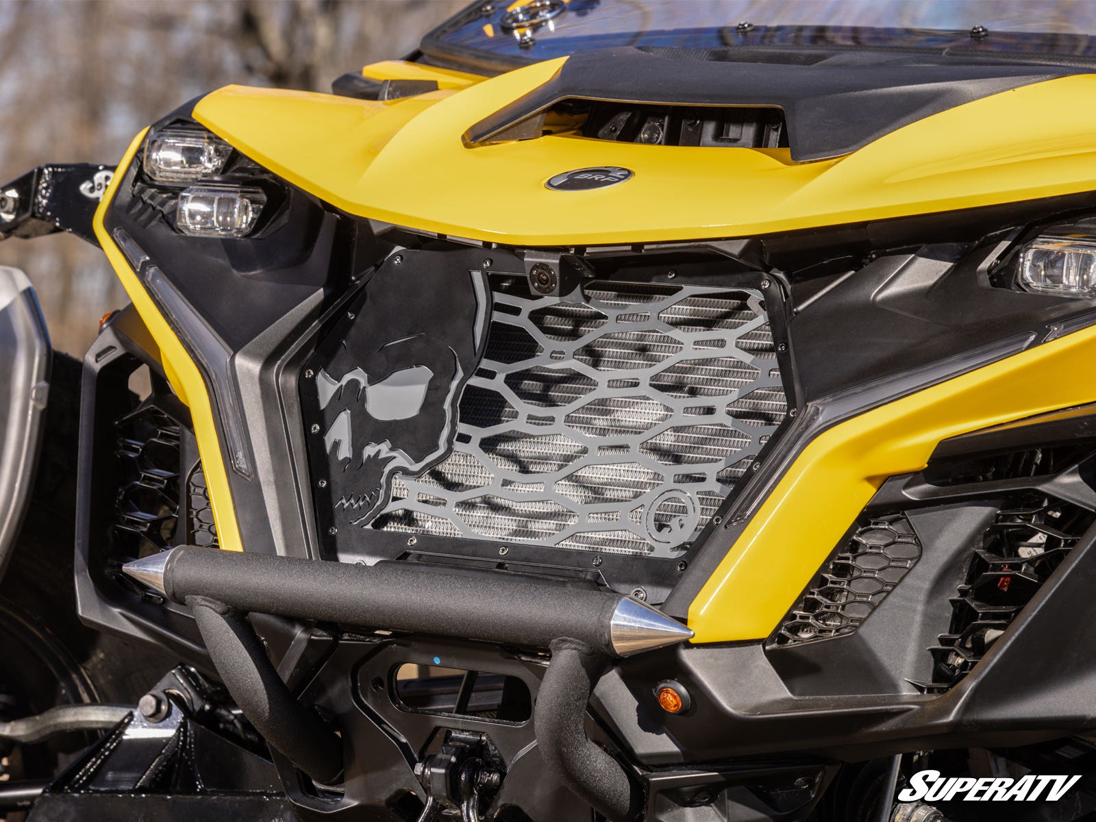 Insert de calandre style crâne SuperATV