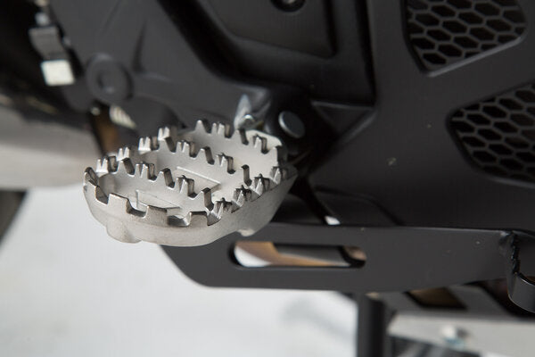 Kit repose-pieds SW-Motech ION